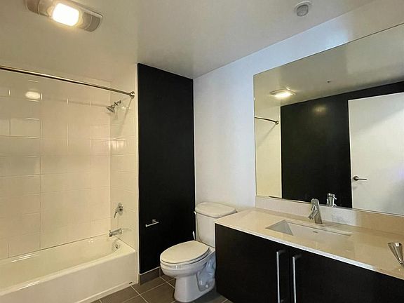 5th image of 1160 Mission St Unit 1710