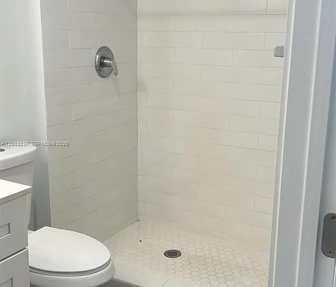 141 NW 16th Ave #17 — Photo 1