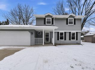 636 Aber DRIVE, Waterford, WI 53185
