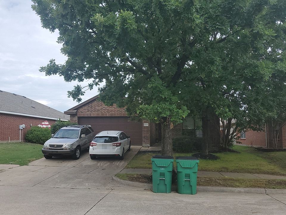 1st image of 2039 Club Oak Dr