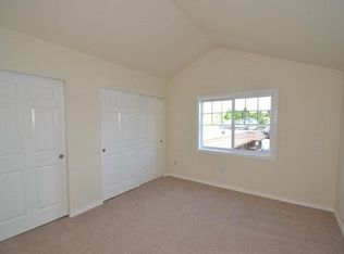 1002 N 105th St #A, Seattle, WA 98133