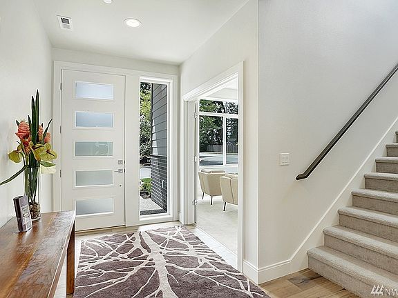 5th image of 627 202nd Pl SW Unit 8