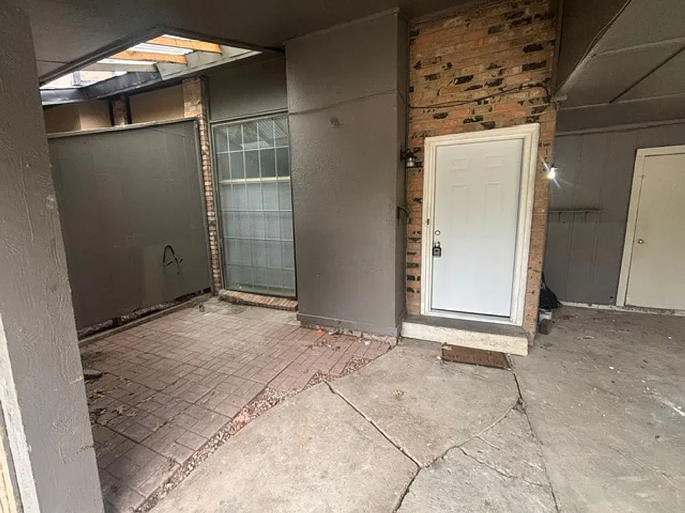 2610 Nina Cir
