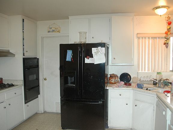3rd image of 1112 E Boom Ave