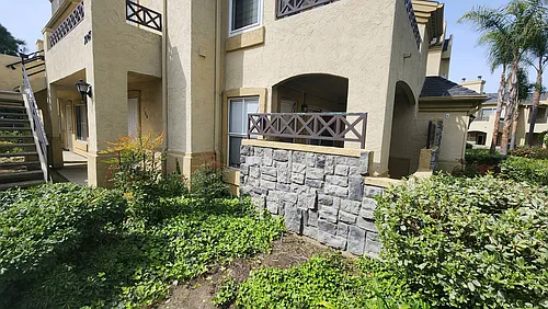 2047 Lakeridge Cir #104 Photo 1