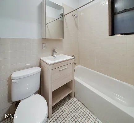 Rented by MNS Marketing | media 19