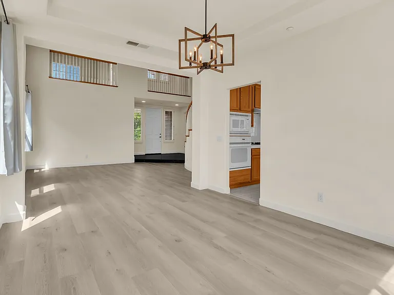 10 Clearwater Cv — Photo 15