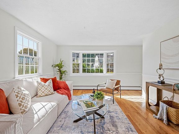 4th image of 31 Ellison Park