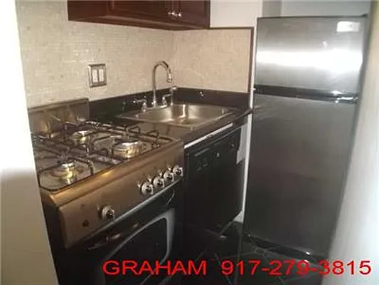 Rented by R New York | media 59