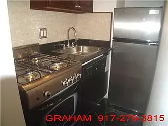 Rented by R New York