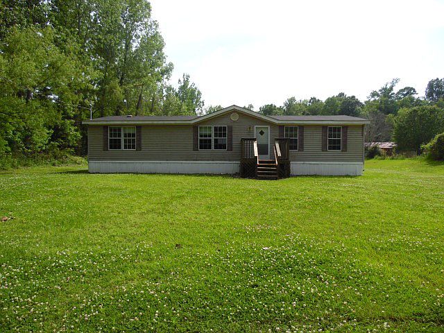 1st image of 65 Stillwater Dr