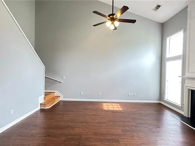 9155 Ruel Ln — Photo 3