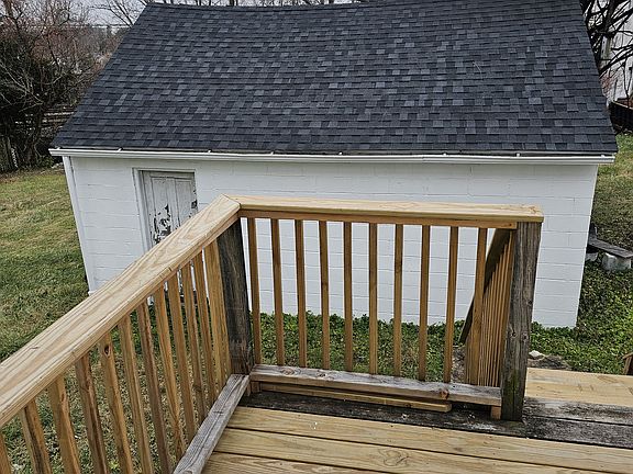 3rd image of 50 Old Lancaster Rd