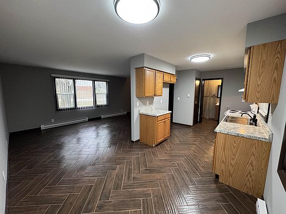 5th image of 3156 Jacqueline Dr