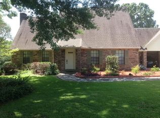 1901 Dr Beckcom Dr, Deridder, LA 70634