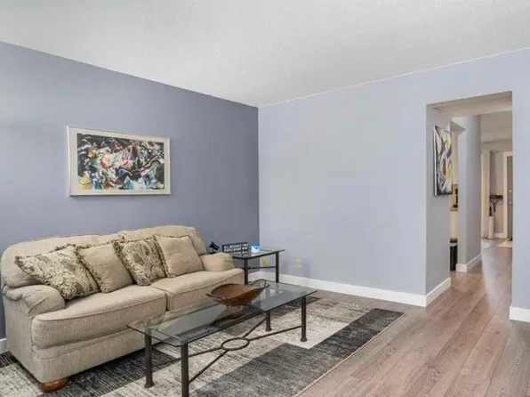 3567 Kenbrooke Ct, Kalamazoo, MI 49006