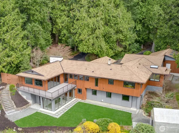 12323 206th Place SE, Issaquah, WA 98027