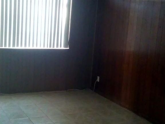 3rd image of 2325 W Diana Ave