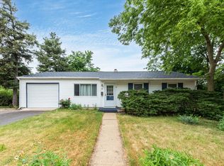 36 Montrose Dr, Romeoville, IL 60446