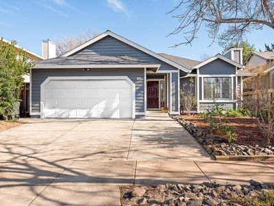 1934 Gambels Way, Santa Rosa, CA, 95403