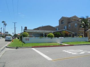 1220 Huntington St, Huntington Beach, CA 92648