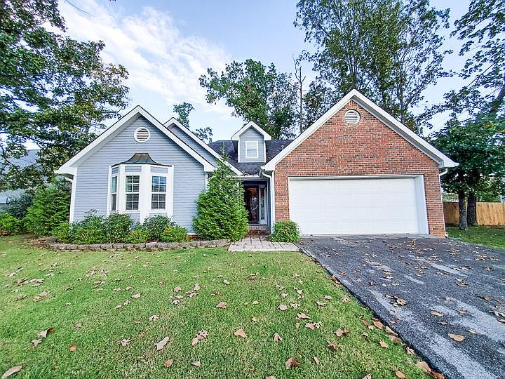 1st image of 2316 Ashford Dr