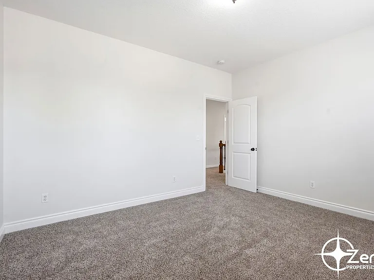 1107 NE 127th St — Photo 24