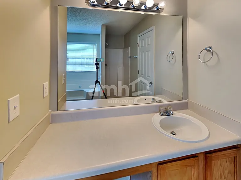 2921 Knoll View Pl — Photo 11