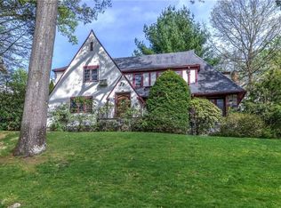 145 Wellington Ave, New Rochelle, NY 10804