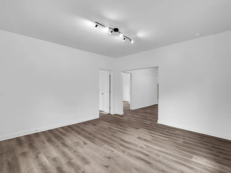 158 Seay St — Photo 4