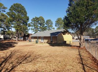 104 Banicher Ct, Spring Lake, NC 28390