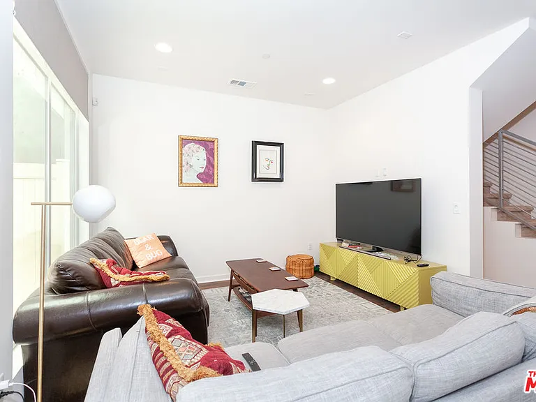 2924 Rowena Ave #1 — Photo 3