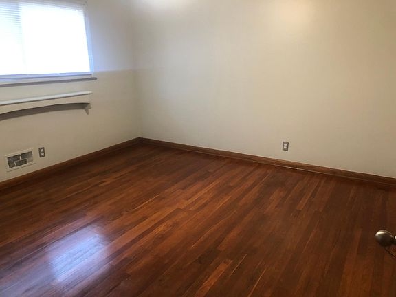Bedroom #1
