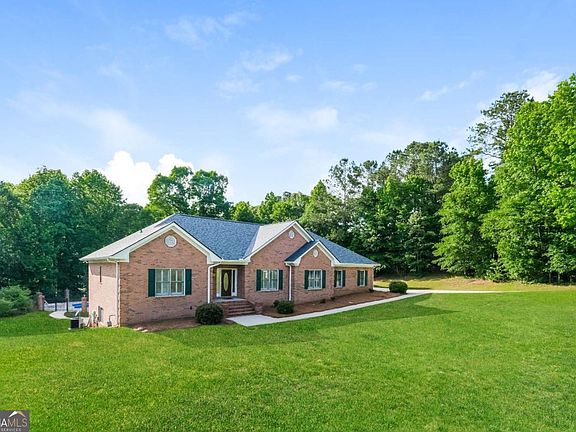 2nd image of 604 Clearwater Ct