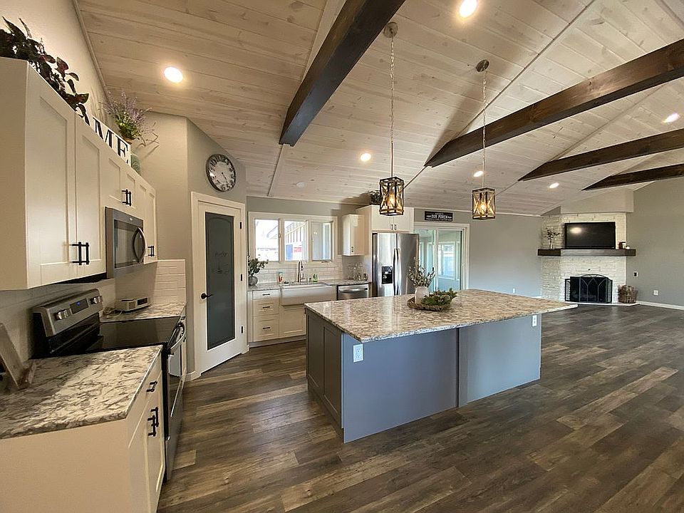 Modern Farmhouse