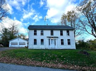 56 Barre Rd, Oakham, MA 01068