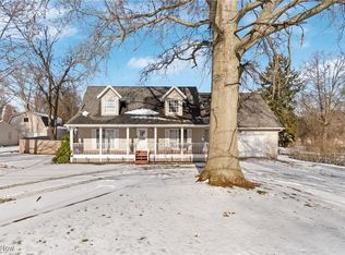 749 Fairview Ave, Barberton, OH 44203