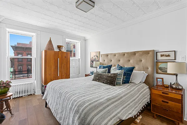 Rented by Compass | media 2