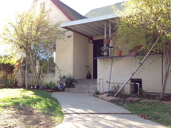 3rd image of 857 N Fuller Ave