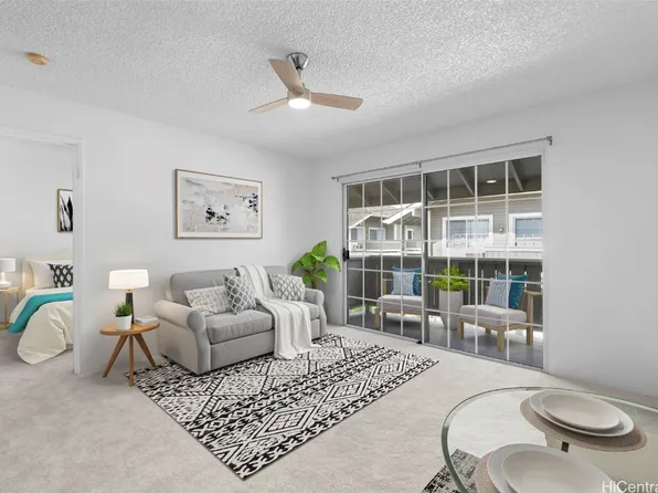 94-1375 Kulewa Loop #13W, Waipahu, HI 96797
