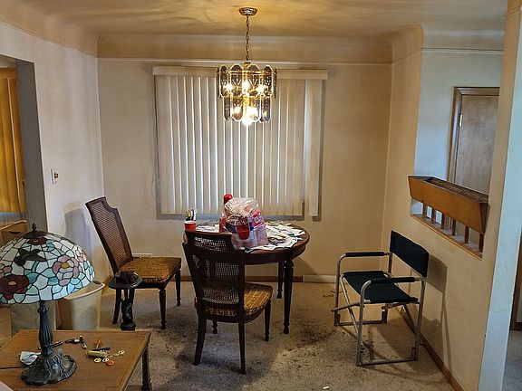 2nd image of 1461 Haynes Ave