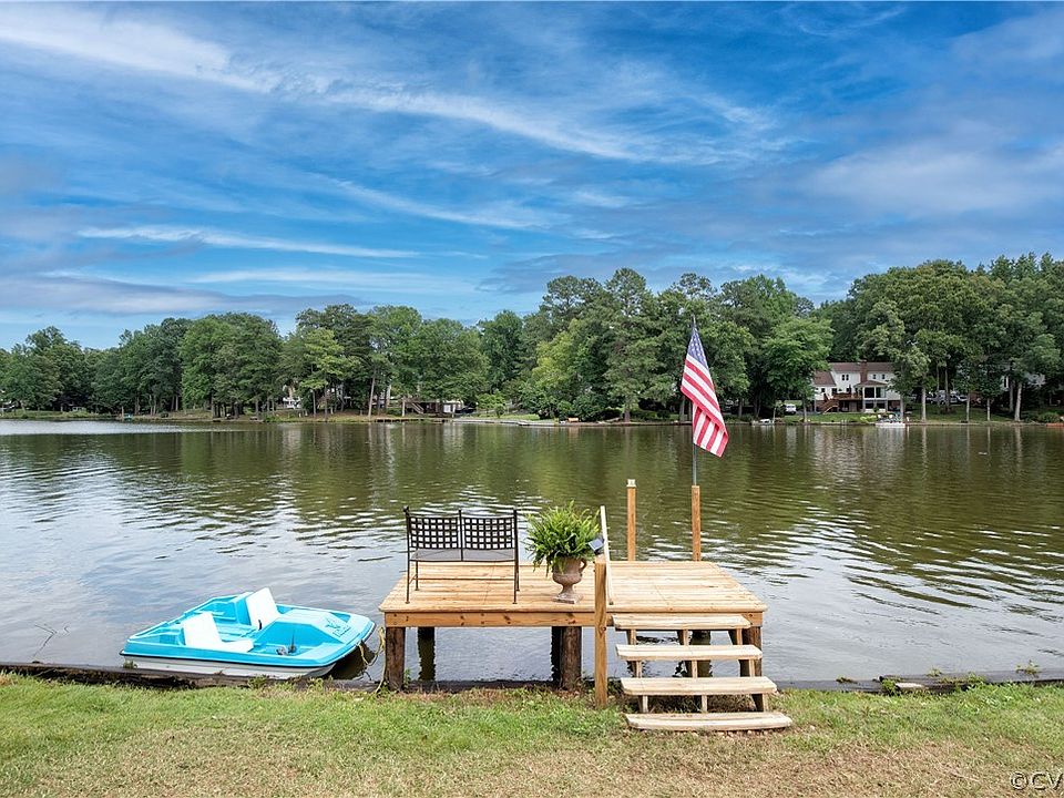 1st image of 2233 Lake Surrey Dr