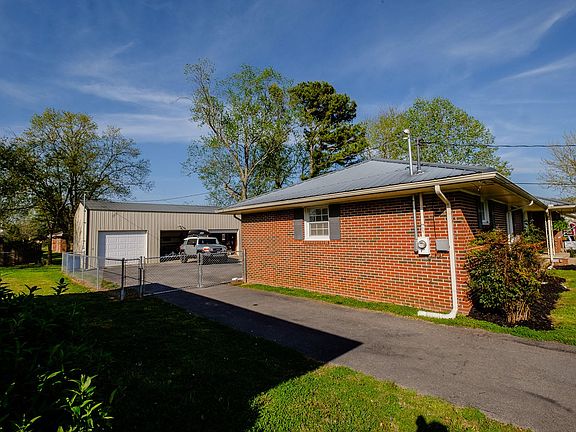 2nd image of 115 Wade Dr
