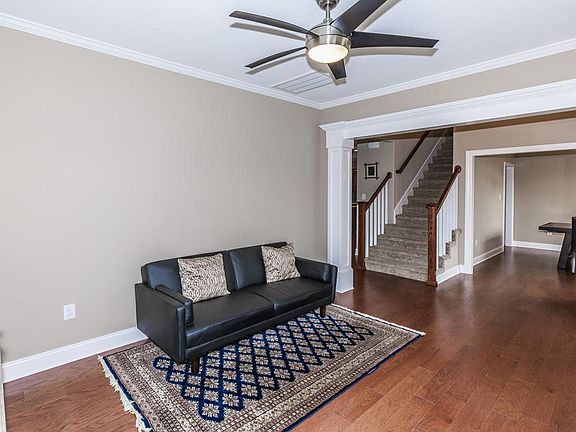 3rd image of 3036 Oakwood Hills Ln
