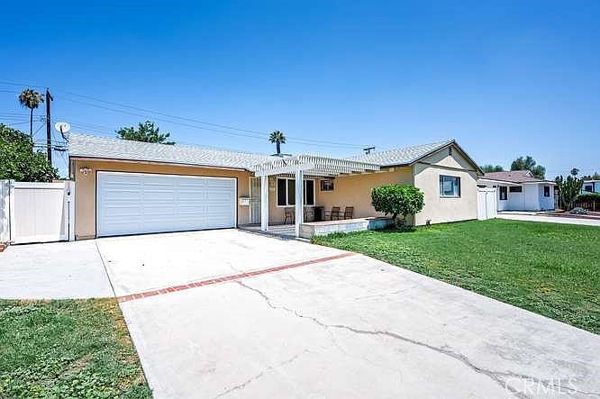 1st image of 8777 Glencoe Dr