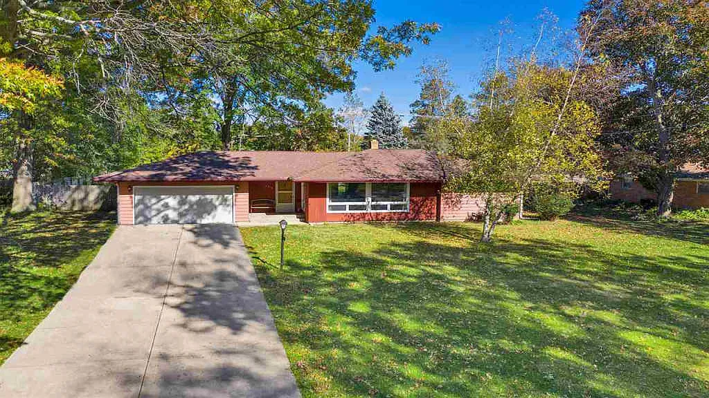 6216 Buttercup Ln photo 1