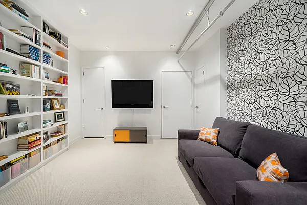 Sold by Compass | media 19