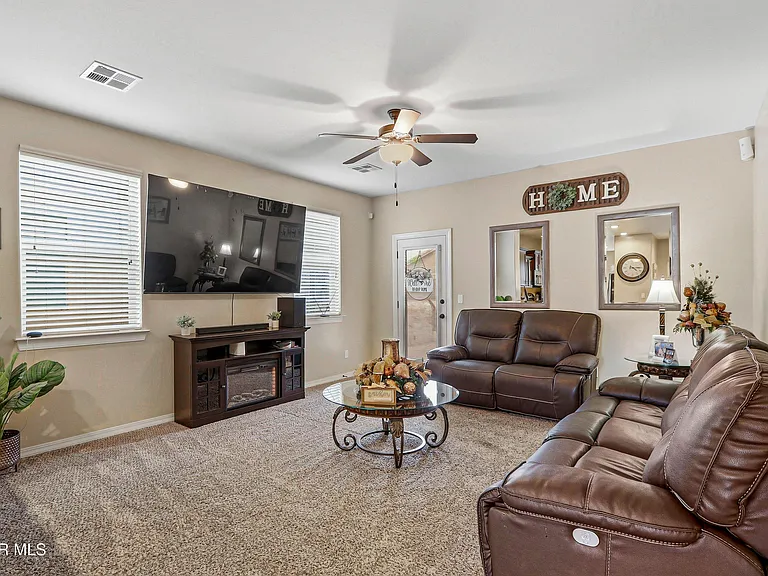 13558 Lawkland St — Photo 6