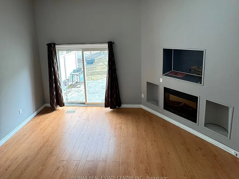 589 Beechwood Dr #49 — Photo 4