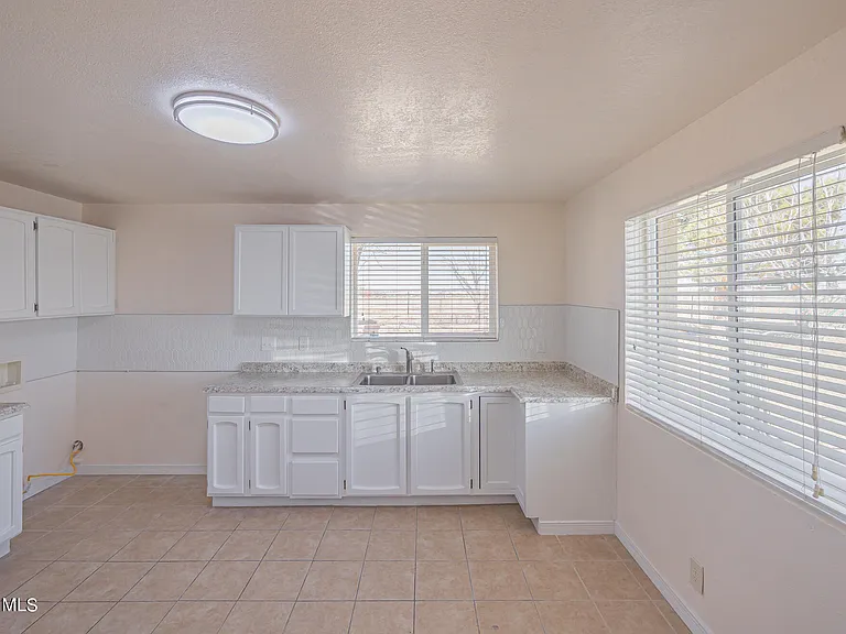 213 Carnes Rd — Photo 5
